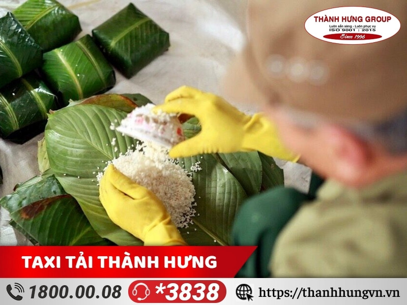 Bánh chưng Thanh Khúc, huyện Thanh Trì được nhiều người yêu thích.