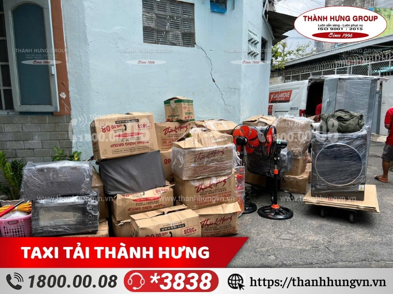 Chuyển nhà cần di dời một khối lượng đồ đạc rất lớn.