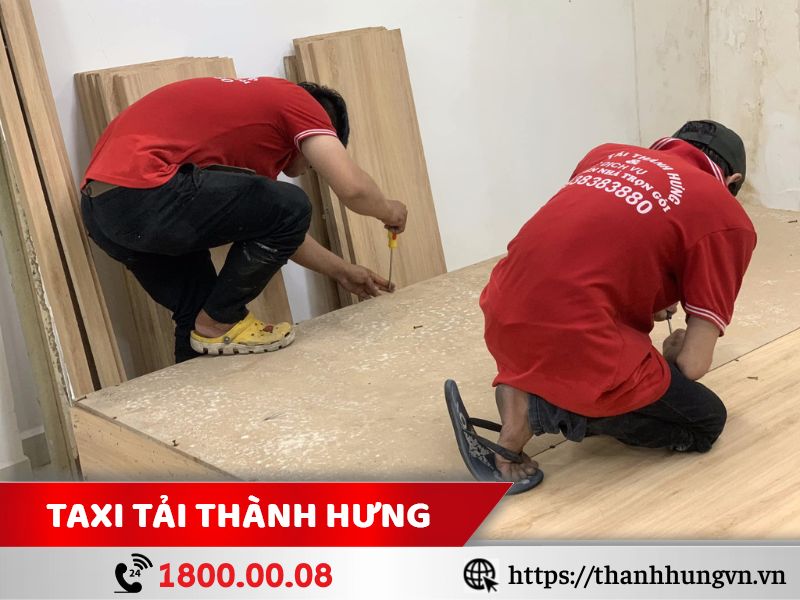 Công đoạn tháo lắp đồ đạc trong nhà