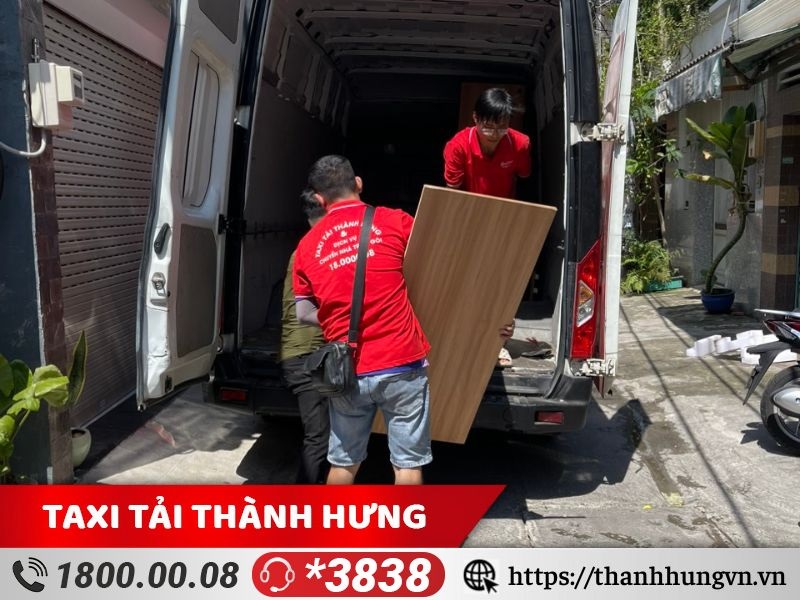 Đội bốc xếp tại Taxi tải Ku casino luôn được đào tạo chuyên nghiệp, bài bản