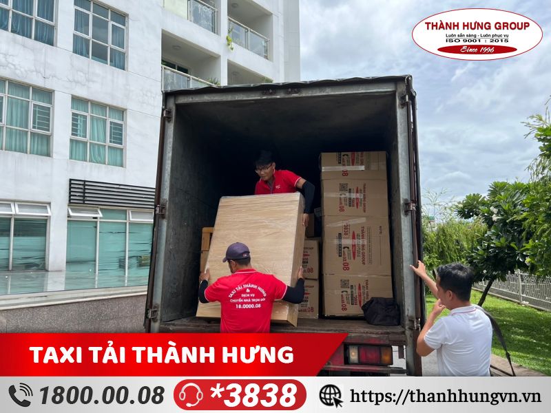 Đội ngũ nhân viên là một trong những tiêu chí đánh giá dịch vụ Kubet trọn gói