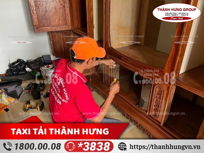 Đội ngũ nhân viên Ku casino có kinh nghiệm tháo lắp, vận chuyển đồ đạc.
