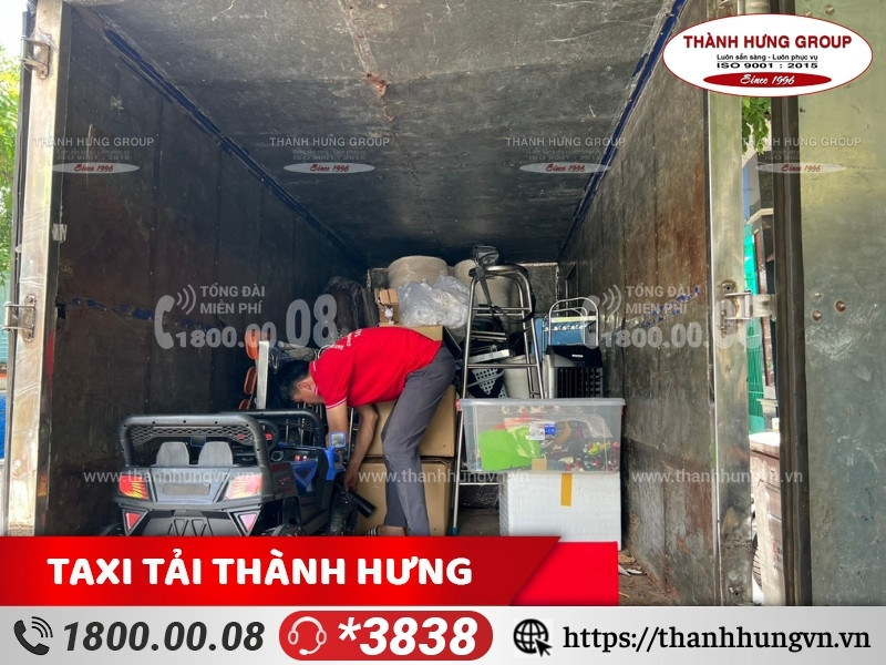 Phụ kiện điện tử và đồ cá nhân là những đồ đạc dễ mất khi Kubet.