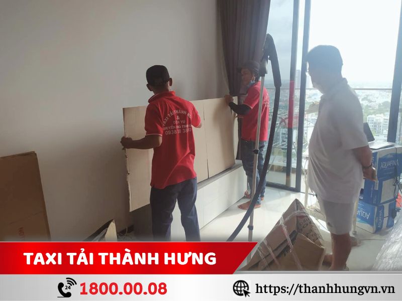 Quan sát quá trình Kubet của nhân viên công ty vận chuyển