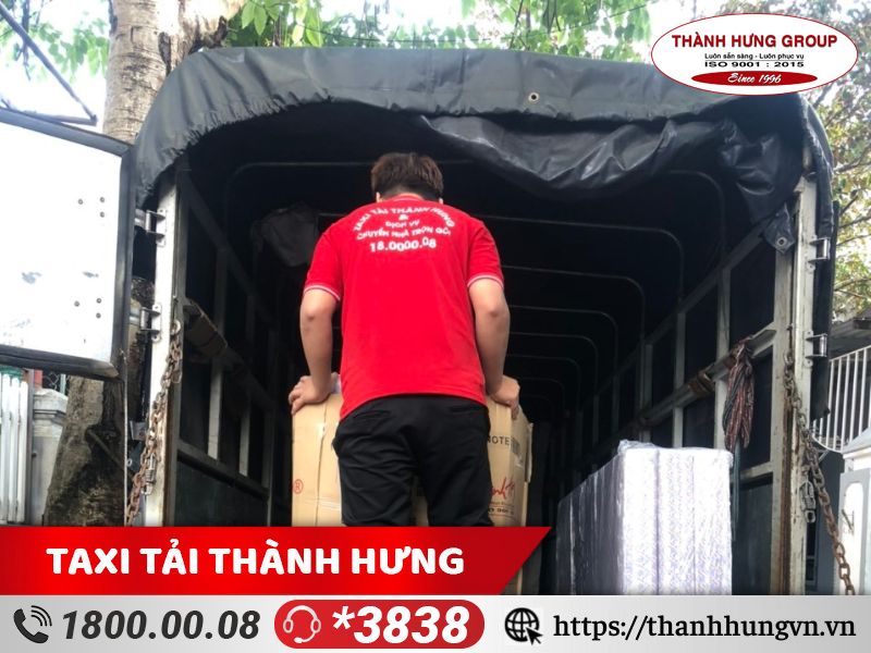Tài xế tại Taxi tải Ku casino luôn được đào tạo về tính an toàn khi tham gia giao thông
