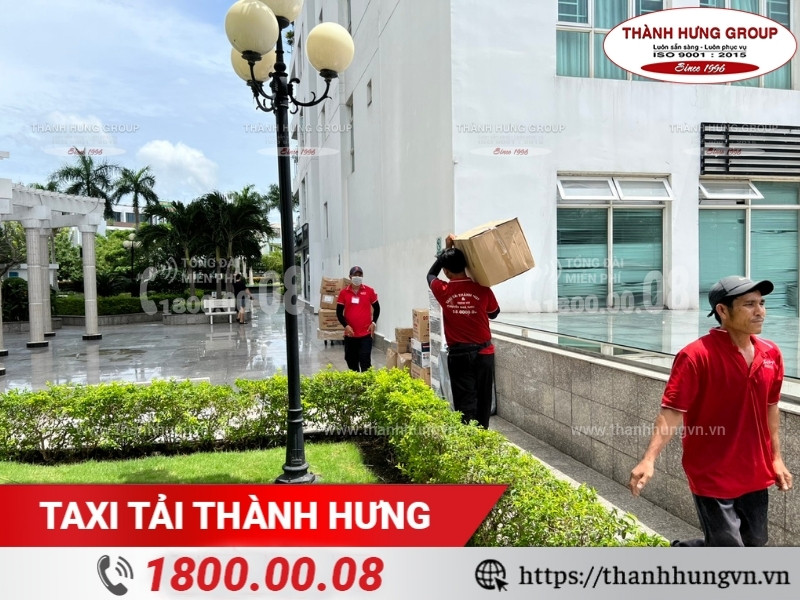 Taxi Tải Ku casino hỗ trợ bốc xếp hàng hóa sau vận chuyển