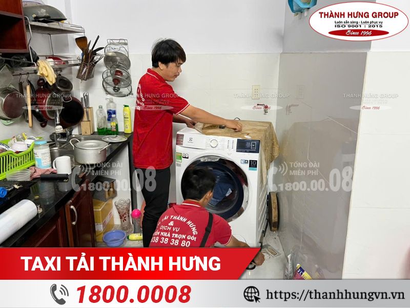 Vận Tải Ku casino hỗ trợ đóng gói máy giặt trước khi bốc xếp