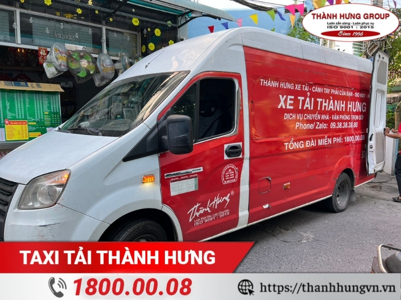 Xe tải Kubet linh hoạt trong ngõ sâu hẻm nhỏ.