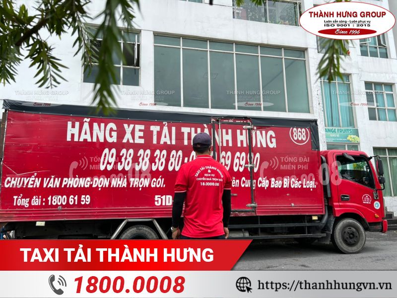 Xe tải là phương tiện di chuyển phù hợp để Kubet khi có thú cưng.