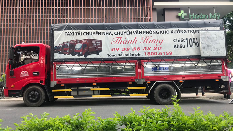 Xe tải Ku casino chờ hàng